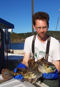 maritime dock fish handler scott 2004.09.08